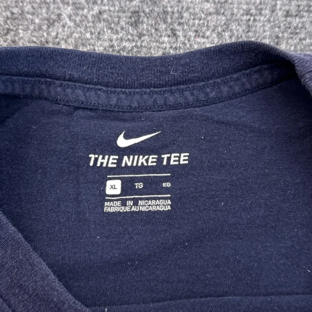 Nike Tee Shirt Mens Size XL Navy Blue‎ Orange Box Logo Crew Neck Swoosh